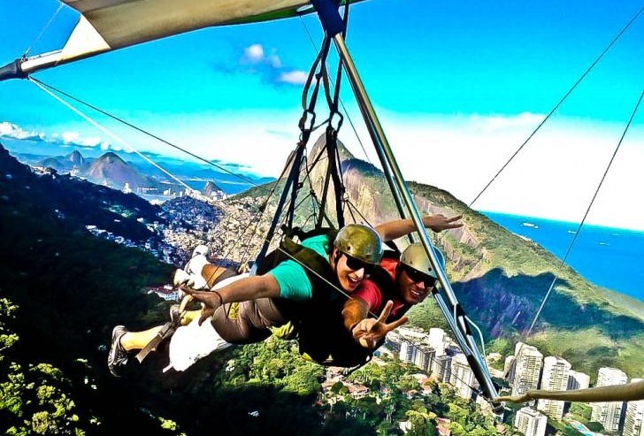 Para gliding in Rio De Janeiro